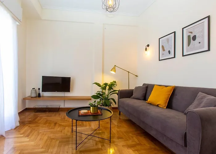 Loucas Apartment