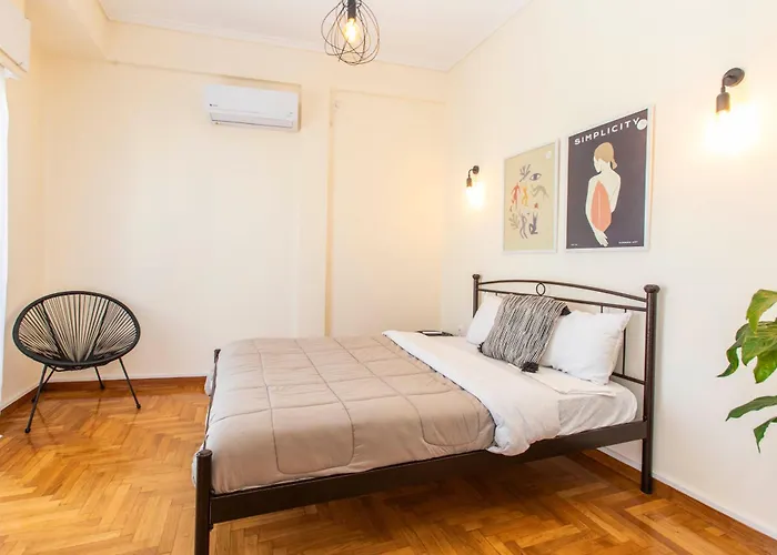 Loucas Apartment